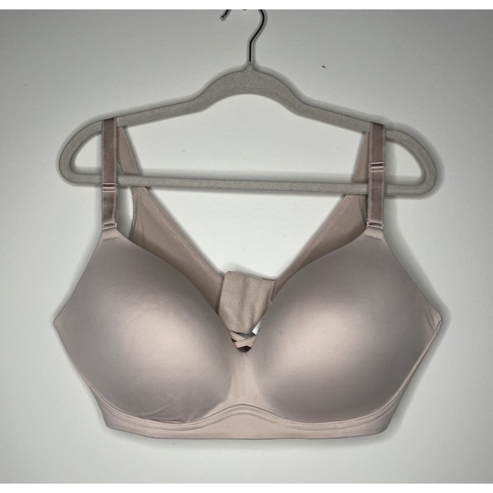 Torrid Wireless Bra Size 42‎ DDD Tan Beige Thick Band Adjustable Straps